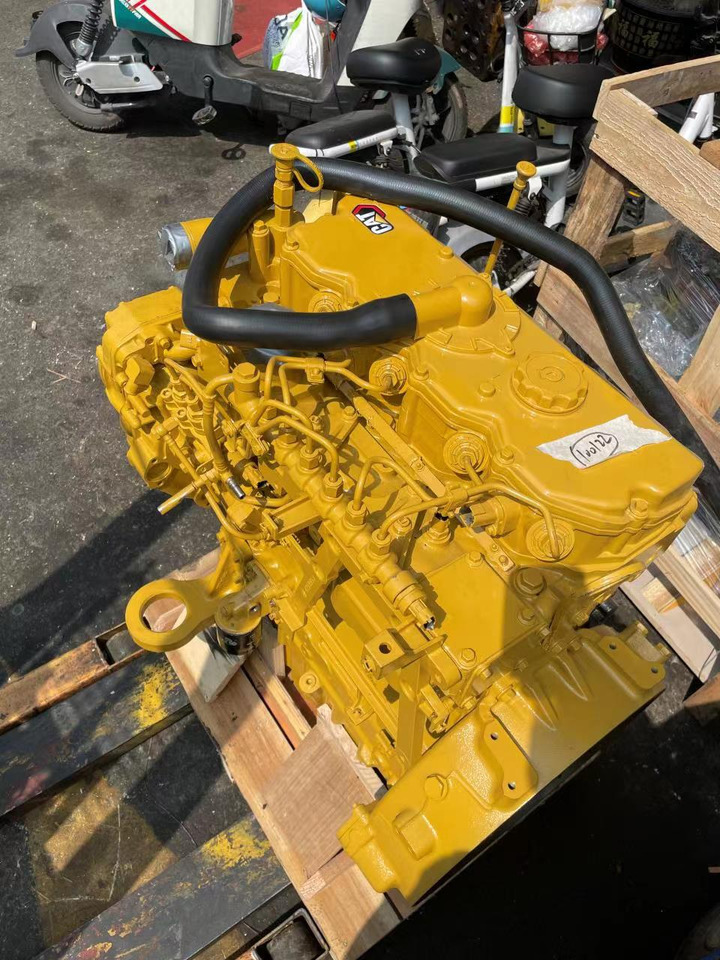 CATERPILLAR C4.4 - Variklis - Ekskavatorius: foto 1 CATERPILLAR C4.4 - Variklis - Ekskavatorius: foto 1