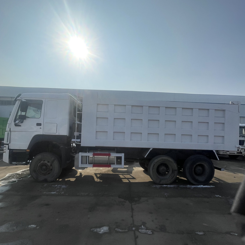 HOWO 6*4 DUMP TRUCK - Savivartis sunkvežimis: foto 1 HOWO 6*4 DUMP TRUCK - Savivartis sunkvežimis: foto 1