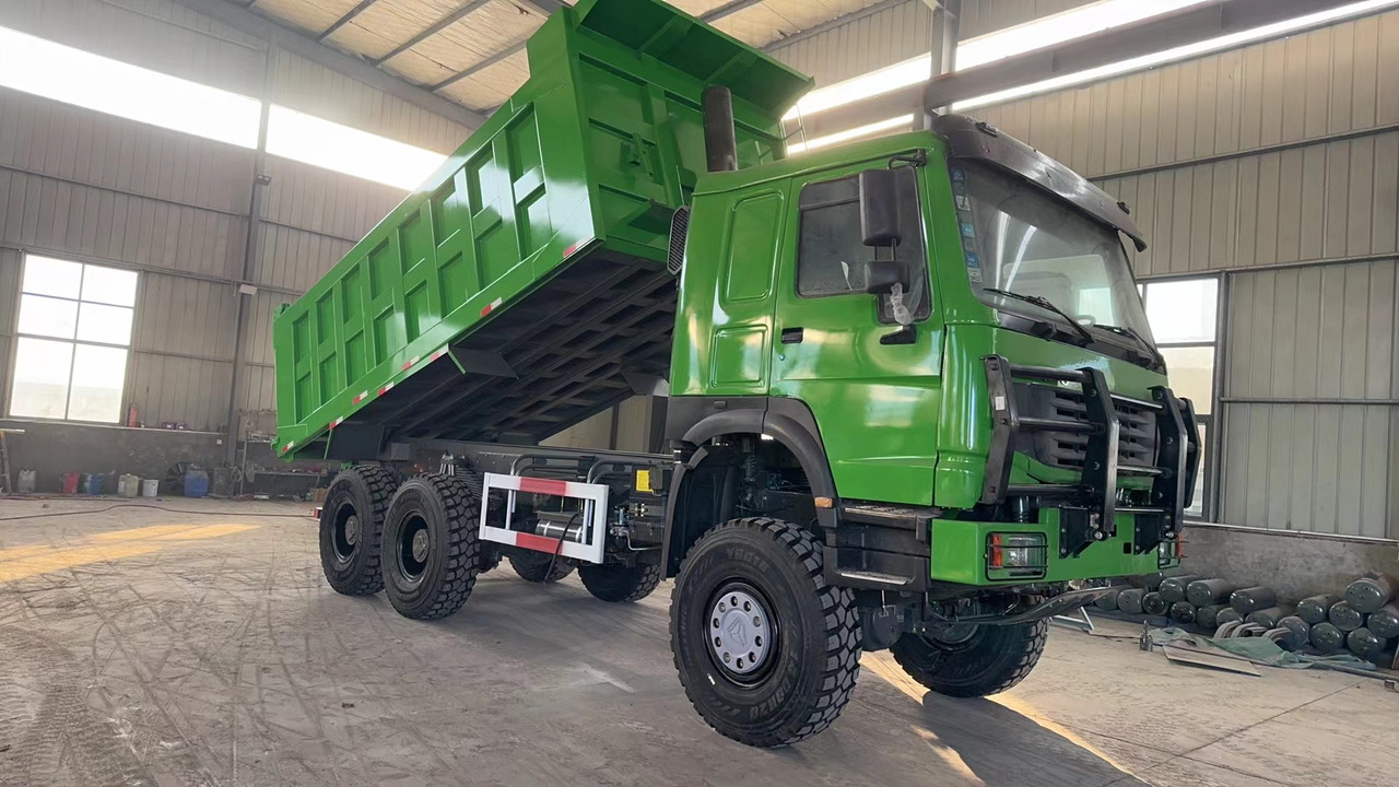 HOWO 6*6 dump truck - Savivartis sunkvežimis: foto 1 HOWO 6*6 dump truck - Savivartis sunkvežimis: foto 1