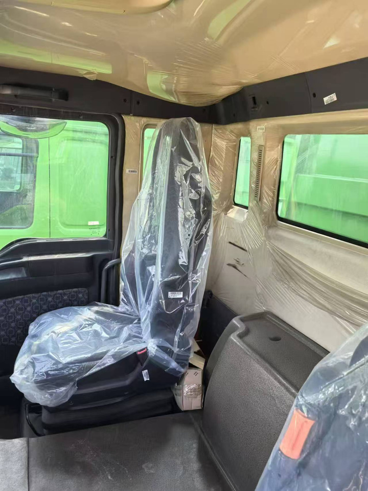 Nauja Savivartis sunkvežimis HOWO HOWO 6*6  dump truck: foto 7