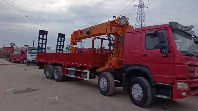 HOWO    XCMG HOWO 375 chassis  ,XCMG QY16D - Sunkvežimis su kranu: foto 2 HOWO    XCMG HOWO 375 chassis  ,XCMG QY16D - Sunkvežimis su kranu: foto 2