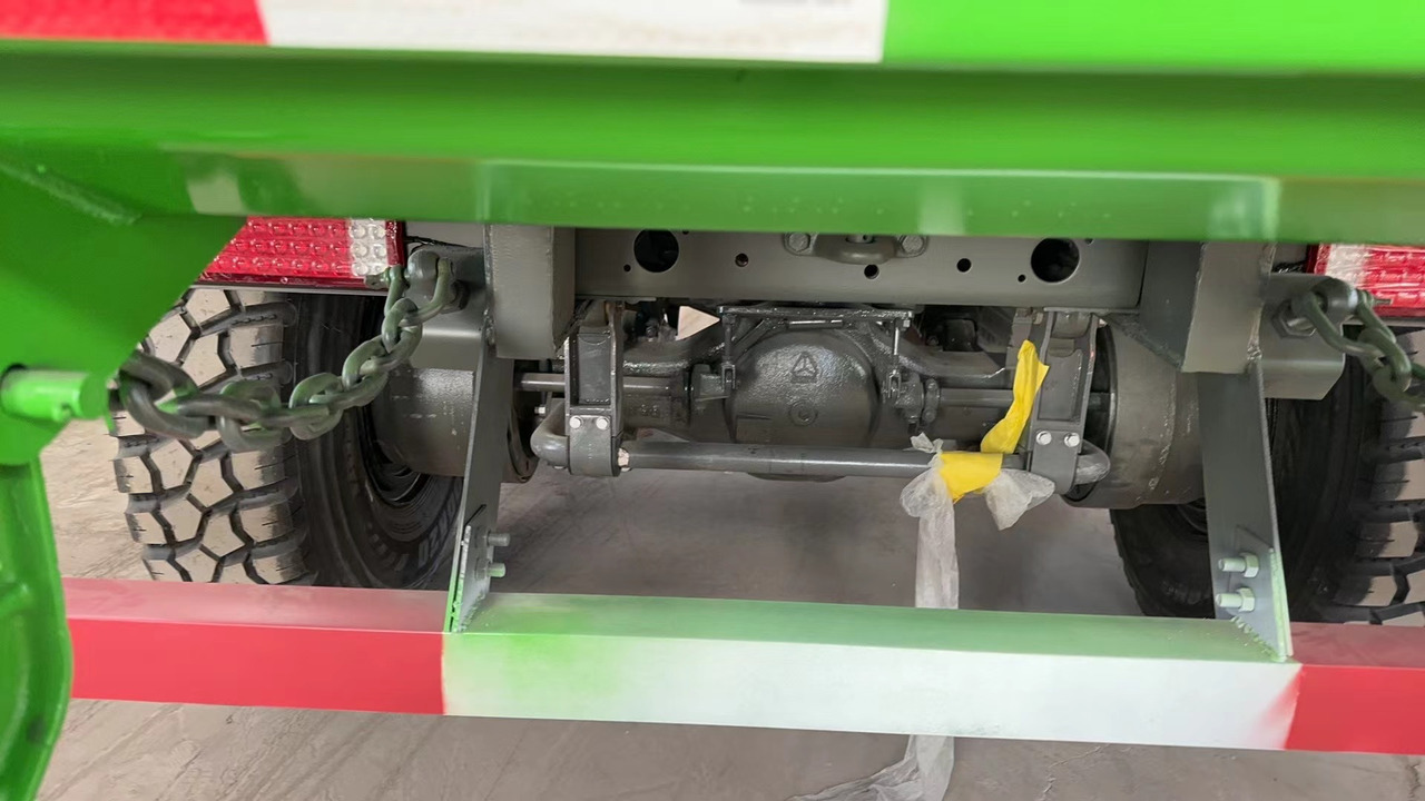 HOWO375 6*6 dump truck - Savivartis sunkvežimis: foto 5 HOWO375 6*6 dump truck - Savivartis sunkvežimis: foto 5