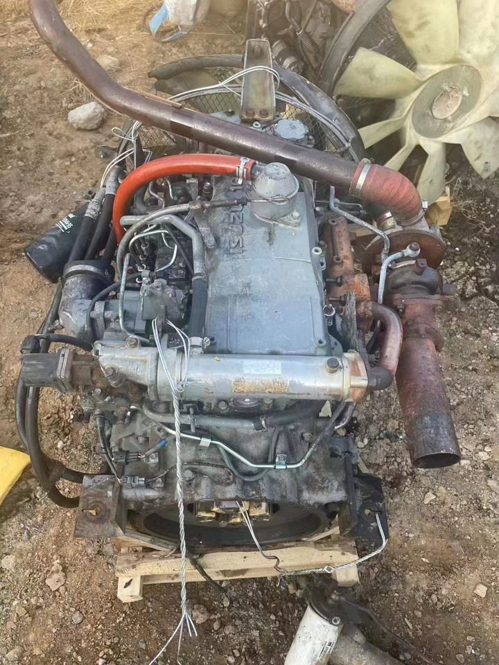ISUZU 4HK1 - Variklis - Ekskavatorius: foto 3 ISUZU 4HK1 - Variklis - Ekskavatorius: foto 3