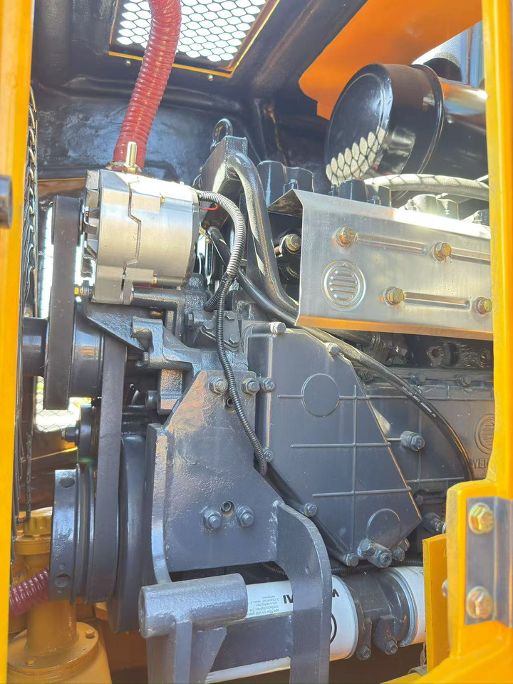 LIUGONG 856 - Ratinis krautuvas: foto 4 LIUGONG 856 - Ratinis krautuvas: foto 4