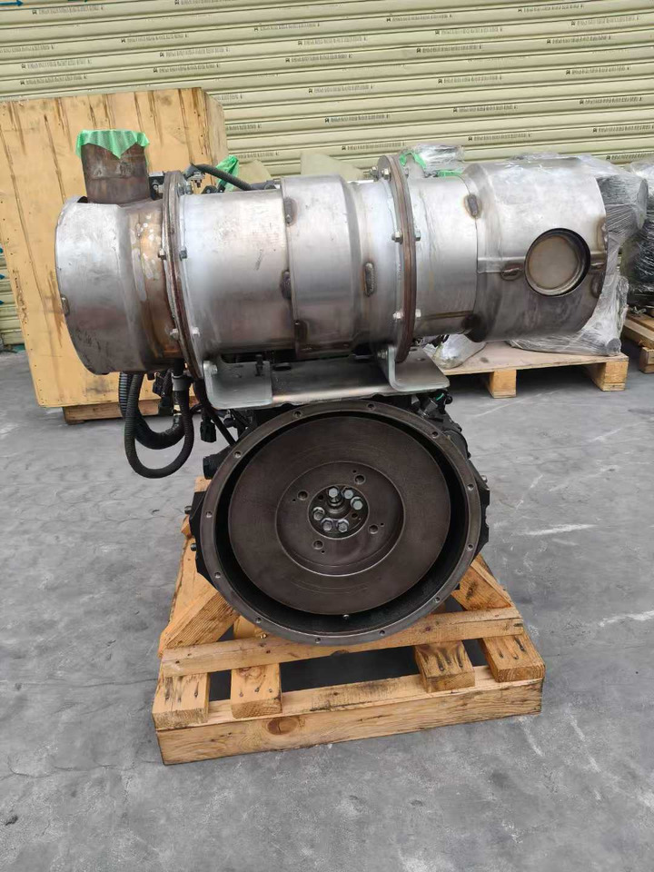 MITSUBISHI D04EG - Variklis - Ekskavatorius: foto 4 MITSUBISHI D04EG - Variklis - Ekskavatorius: foto 4