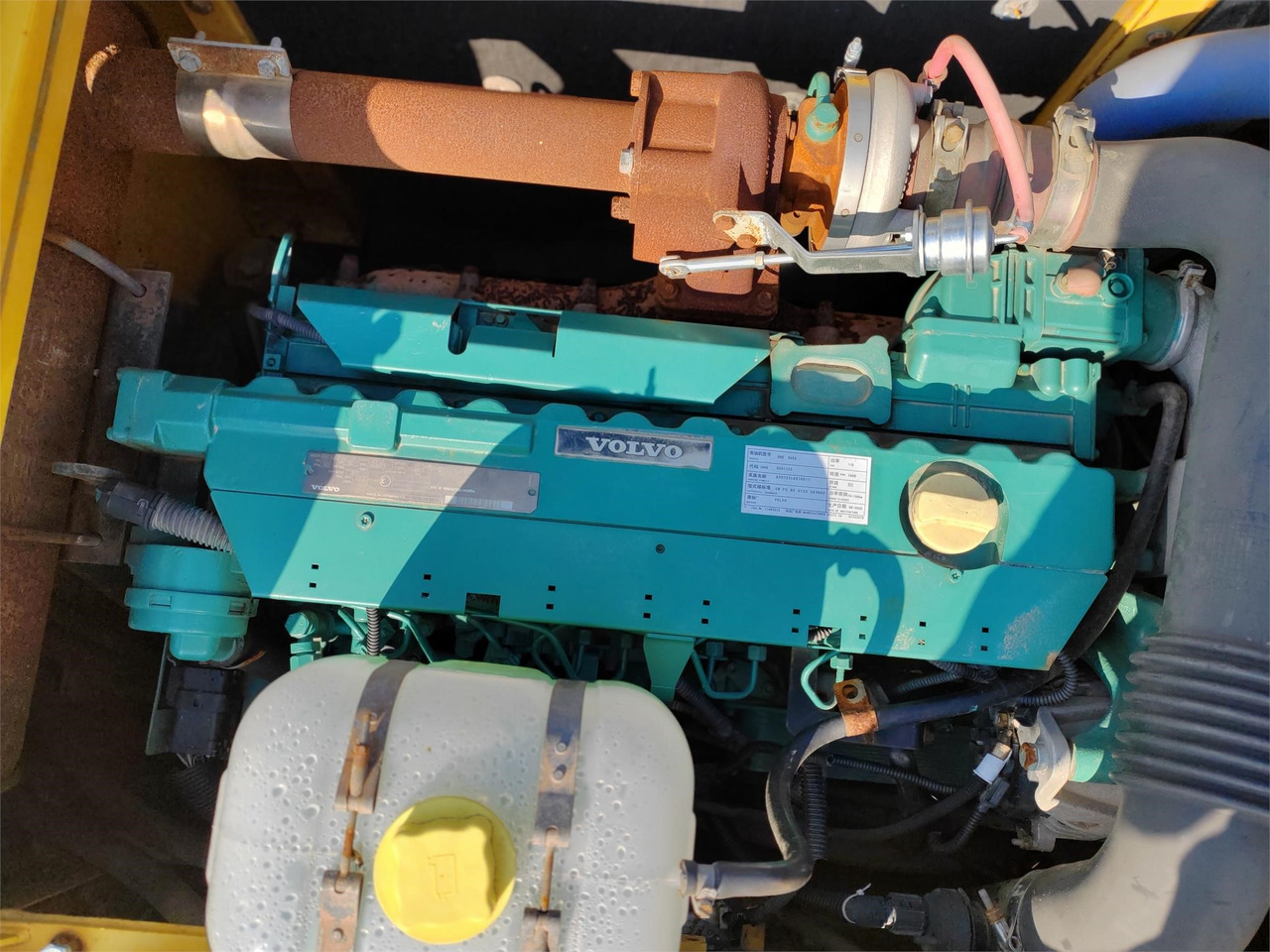 VOLVO D6E - Variklis - Ekskavatorius: foto 1 VOLVO D6E - Variklis - Ekskavatorius: foto 1