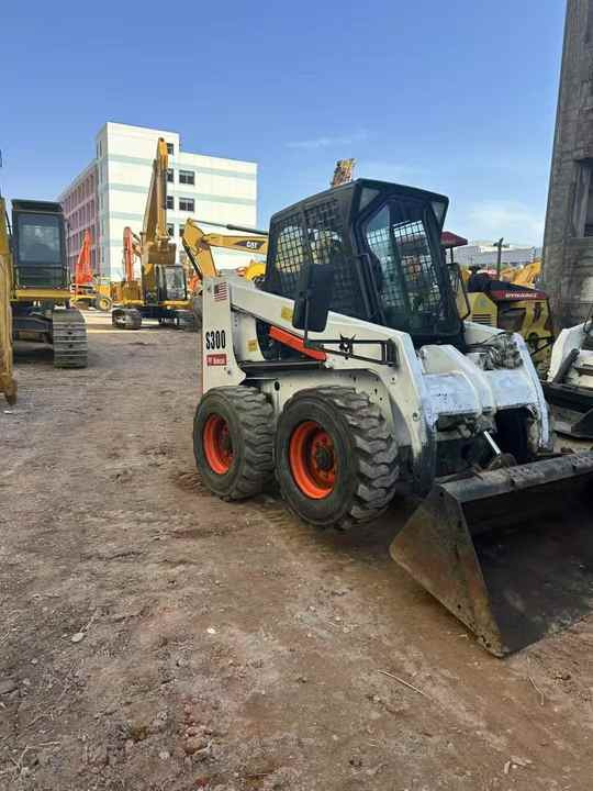 100%Ready Bobcat S300 Well Sold Most Famous Brand High Quality Bobcat S300 Skid Steer Loader for Sale - Ratinis krautuvas: foto 3 100%Ready Bobcat S300 Well Sold Most Famous Brand High Quality Bobcat S300 Skid Steer Loader for Sale - Ratinis krautuvas: foto 3