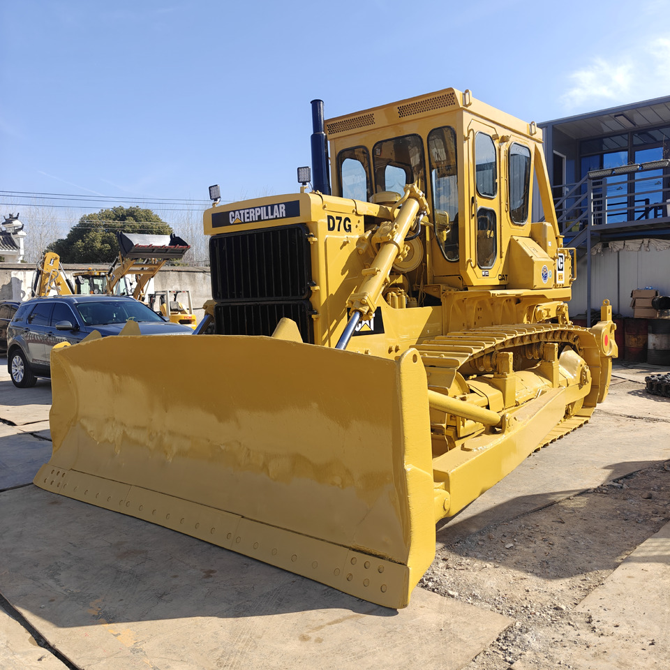 BULLDOZER Good Condition D7G Mini Bulldozer New Crawler Bulldozer with Parts Price Bulldozers - Buldozeris: foto 1 BULLDOZER Good Condition D7G Mini Bulldozer New Crawler Bulldozer with Parts Price Bulldozers - Buldozeris: foto 1