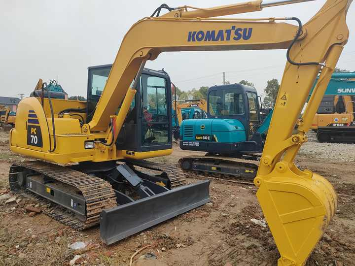 Cheap Used Komatsu PC70-8 Crawler Excavator with High Efficiency Used Heavy Machinery Komatsu PC70-8 Digger Cheap for Sale - Vikšrinis ekskavatorius: foto 3 Cheap Used Komatsu PC70-8 Crawler Excavator with High Efficiency Used Heavy Machinery Komatsu PC70-8 Digger Cheap for Sale - Vikšrinis ekskavatorius: foto 3