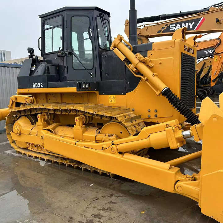 China Brand Bulldozer Shantui SD22 Used Bulldozer Low Price Bulldozer Market Machinery and Equipment for Sale - Buldozeris: foto 1 China Brand Bulldozer Shantui SD22 Used Bulldozer Low Price Bulldozer Market Machinery and Equipment for Sale - Buldozeris: foto 1