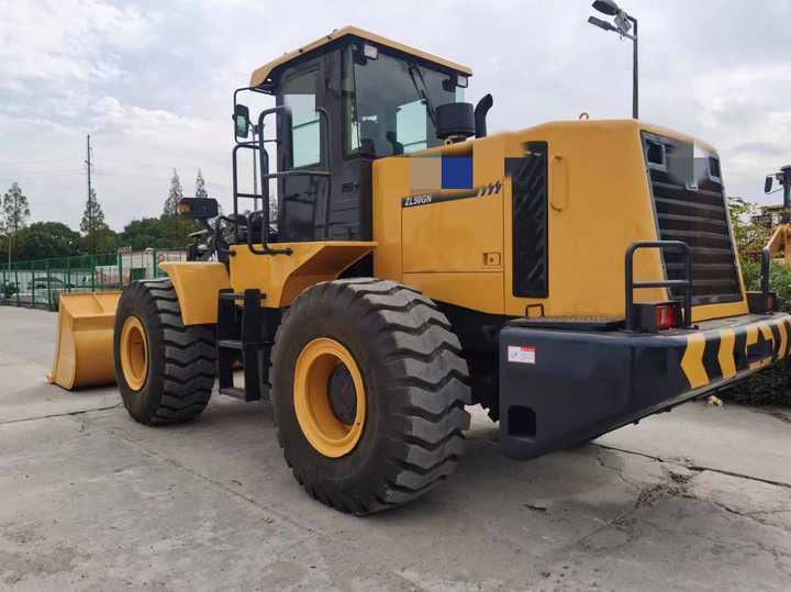 China Jiangsu Famous Brand Used Wheel Good Condition Loader ZL50GN Used Loader for Sale - Ratinis krautuvas: foto 4 China Jiangsu Famous Brand Used Wheel Good Condition Loader ZL50GN Used Loader for Sale - Ratinis krautuvas: foto 4