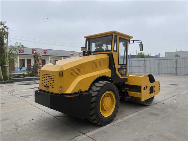 China Made Small Size Road Roller , Brand New Roller , New Compactor Machines - Asfalto volus: foto 5 China Made Small Size Road Roller , Brand New Roller , New Compactor Machines - Asfalto volus: foto 5