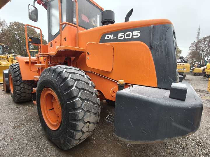 Doosan DL505-9c Loader with High Performance and Cheap Price Used Construction Machinery Export - Ratinis krautuvas: foto 3 Doosan DL505-9c Loader with High Performance and Cheap Price Used Construction Machinery Export - Ratinis krautuvas: foto 3