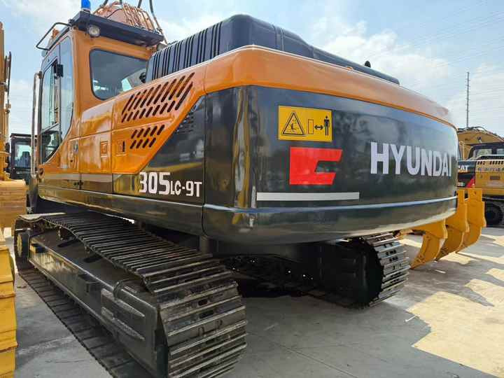 Excellent Condition Korea Brand Hyundai 305-9 30tondCrawler Digger for Sale Used hyundai 150-9 220-9 225-9 305-9 Excavator - Ekskavatorius: foto 2 Excellent Condition Korea Brand Hyundai 305-9 30tondCrawler Digger for Sale Used hyundai 150-9 220-9 225-9 305-9 Excavator - Ekskavatorius: foto 2