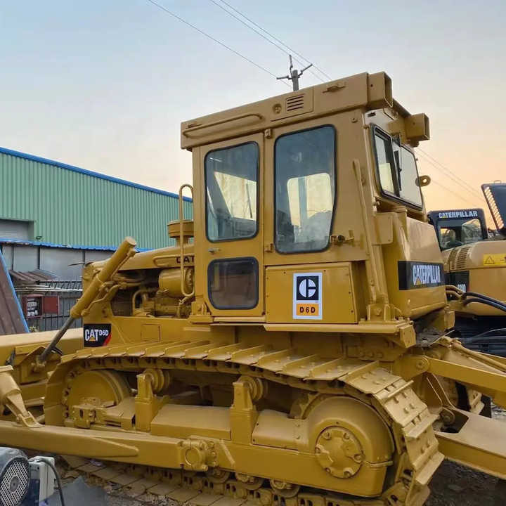 Good Condition D6D Mini Bulldozer New Crawler Bulldozer with Parts Price Bulldozers - Buldozeris: foto 3 Good Condition D6D Mini Bulldozer New Crawler Bulldozer with Parts Price Bulldozers - Buldozeris: foto 3