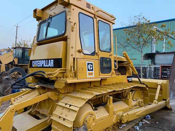 Good Condition D6D Mini Bulldozer New Crawler Bulldozer with Parts Price Bulldozers - Buldozeris: foto 4 Good Condition D6D Mini Bulldozer New Crawler Bulldozer with Parts Price Bulldozers - Buldozeris: foto 4