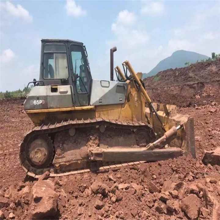 High Quality komatsu D65p D65px D50p D40p Original Japan Used Crawler Bulldozer with Ripper - Buldozeris: foto 4 High Quality komatsu D65p D65px D50p D40p Original Japan Used Crawler Bulldozer with Ripper - Buldozeris: foto 4