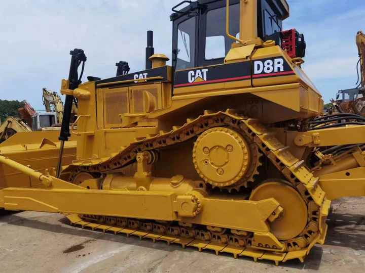 Hot Sale Used Original Japan Cat D8r Bulldozer/Big Dozer D 8 D7 Used D7r Bulldozer - Buldozeris: foto 2 Hot Sale Used Original Japan Cat D8r Bulldozer/Big Dozer D 8 D7 Used D7r Bulldozer - Buldozeris: foto 2