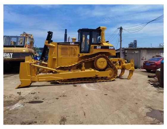 Hot Sale Used Original Japan Cat D8r Bulldozer/Big Dozer D 8 D7 Used D7r Bulldozer - Buldozeris: foto 1 Hot Sale Used Original Japan Cat D8r Bulldozer/Big Dozer D 8 D7 Used D7r Bulldozer - Buldozeris: foto 1