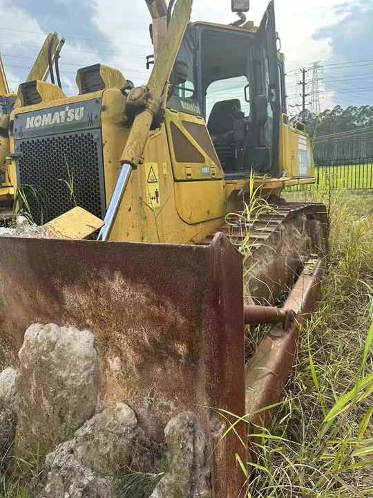 Komatsu D65 Used Bulldozer , Original Condition Painting komatsu Bulldozer , Komatsu D50p D65p D85p - Buldozeris: foto 3 Komatsu D65 Used Bulldozer , Original Condition Painting komatsu Bulldozer , Komatsu D50p D65p D85p - Buldozeris: foto 3