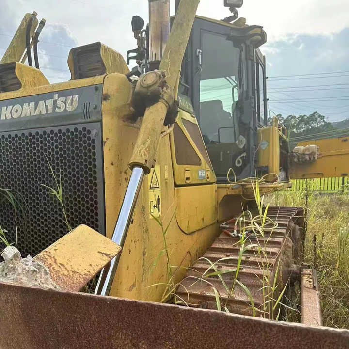 Komatsu D65 Used Bulldozer , Original Condition Painting komatsu Bulldozer , Komatsu D50p D65p D85p - Buldozeris: foto 1 Komatsu D65 Used Bulldozer , Original Condition Painting komatsu Bulldozer , Komatsu D50p D65p D85p - Buldozeris: foto 1