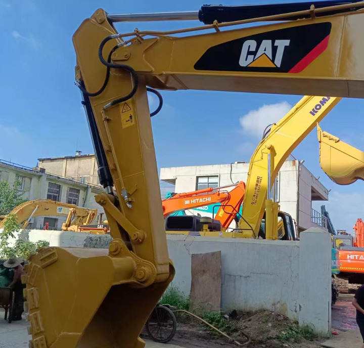 Original CAT 320D Used Excavators Machine CAT 320D 320B Crawler Excavator 20tons Construction Machinery Price - Ekskavatorius: foto 4 Original CAT 320D Used Excavators Machine CAT 320D 320B Crawler Excavator 20tons Construction Machinery Price - Ekskavatorius: foto 4