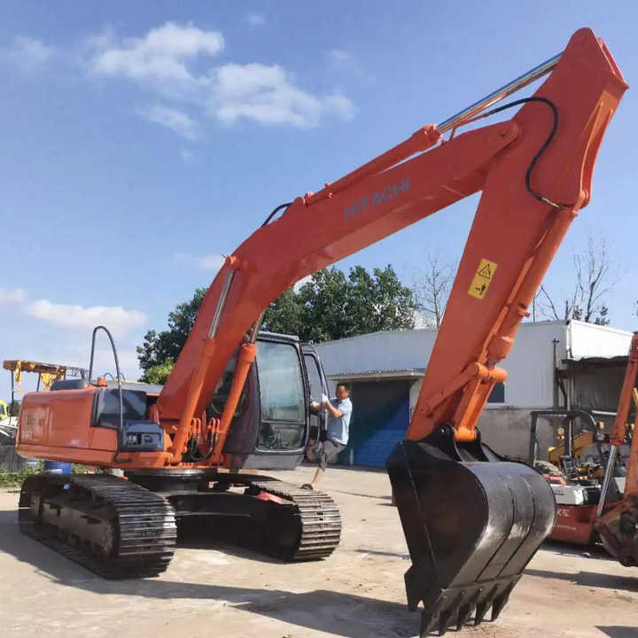 Original Japan Hitachi ZX200-5 Excavator Hitachi Excavator in Low Price for Hot Sale - Vikšrinis ekskavatorius: foto 2 Original Japan Hitachi ZX200-5 Excavator Hitachi Excavator in Low Price for Hot Sale - Vikšrinis ekskavatorius: foto 2