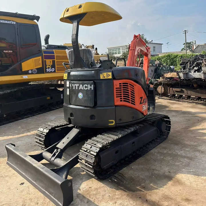 Original Japan Hitachi ZX30 Excavator Hitachi Excavator in Low Price for Hot Sale - Vikšrinis ekskavatorius: foto 3 Original Japan Hitachi ZX30 Excavator Hitachi Excavator in Low Price for Hot Sale - Vikšrinis ekskavatorius: foto 3