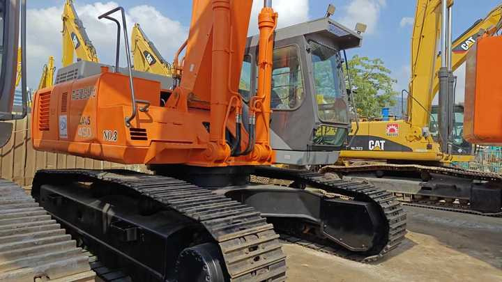 Original Japan Hitachi ZX450 Excavator Hitachi Excavator in Low Price for Hot Sale - Vikšrinis ekskavatorius: foto 2 Original Japan Hitachi ZX450 Excavator Hitachi Excavator in Low Price for Hot Sale - Vikšrinis ekskavatorius: foto 2