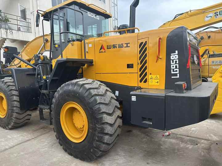 SDLG Wheel Loader 985L Second -hand Wheel Loader Electric Valve Water Pump Engine diesel Pump Valve in China - Ratinis krautuvas: foto 5 SDLG Wheel Loader 985L Second -hand Wheel Loader Electric Valve Water Pump Engine diesel Pump Valve in China - Ratinis krautuvas: foto 5