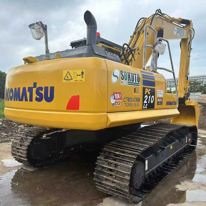 Second Hand Komatsu PC210-8 Excavator 21 Ton Crawler Excavator Japan Brand Low Price with Good Quality for SALE - Ekskavatorius: foto 1 Second Hand Komatsu PC210-8 Excavator 21 Ton Crawler Excavator Japan Brand Low Price with Good Quality for SALE - Ekskavatorius: foto 1