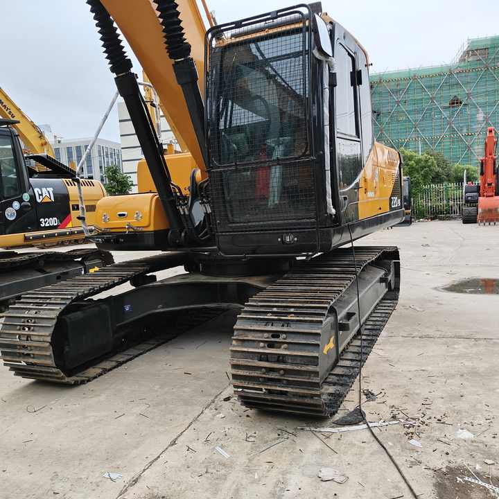 South Korea Low Price Hyundai 220lc-9s Excavator Hyundai 22ton Excavator Hot Sale - Vikšrinis ekskavatorius: foto 5 South Korea Low Price Hyundai 220lc-9s Excavator Hyundai 22ton Excavator Hot Sale - Vikšrinis ekskavatorius: foto 5