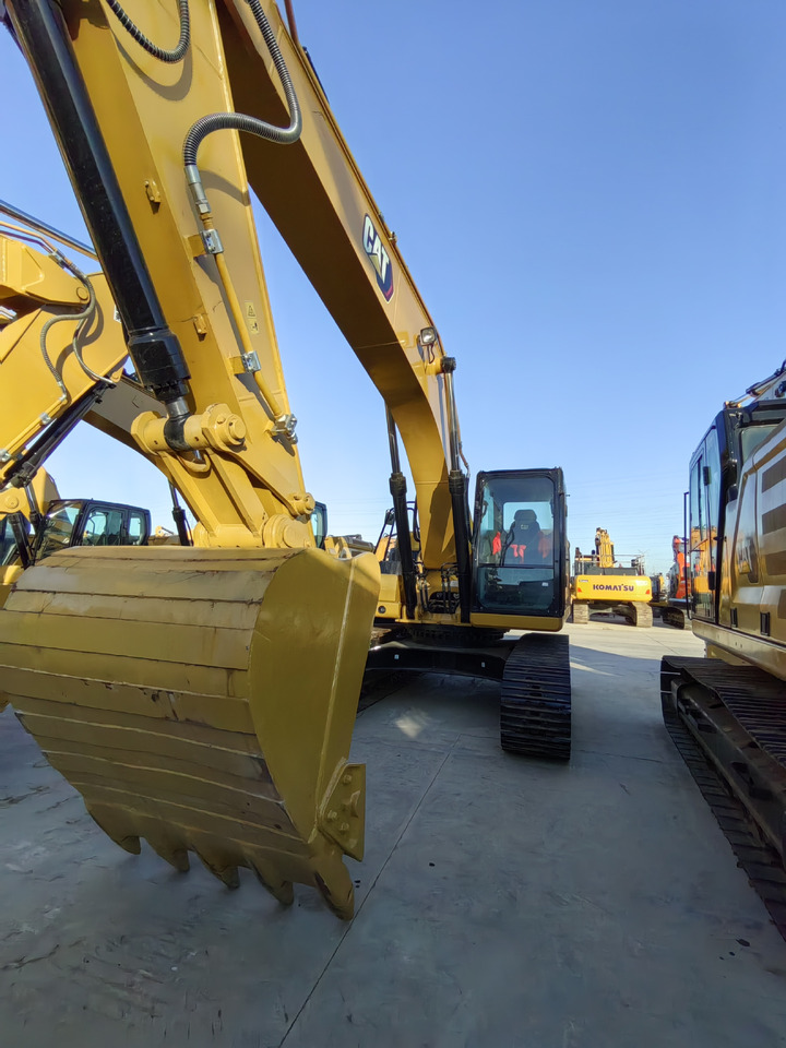 EXCAVATOR Used Cat 330GC Excavator: Unleash Unmatched Power and Precision for All Your Construction Endeavors.Low Price and Good Quality - Statybinė technika: foto 3 EXCAVATOR Used Cat 330GC Excavator: Unleash Unmatched Power and Precision for All Your Construction Endeavors.Low Price and Good Quality - Statybinė technika: foto 3