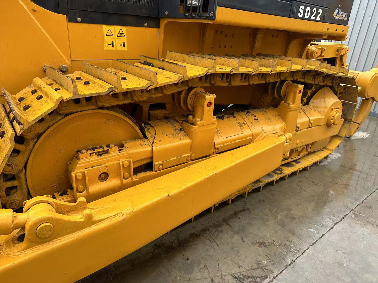 Used Bulldozer SHANTUI SD22 Good Condition - Statybinė technika: foto 5 Used Bulldozer SHANTUI SD22 Good Condition - Statybinė technika: foto 5