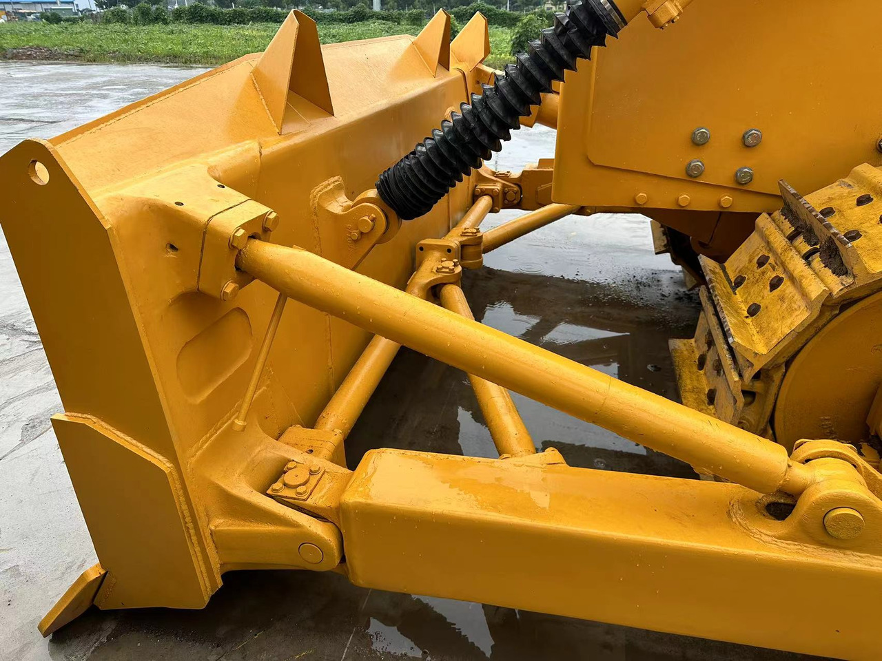 Used Bulldozer SHANTUI SD22 Good Condition - Statybinė technika: foto 2 Used Bulldozer SHANTUI SD22 Good Condition - Statybinė technika: foto 2
