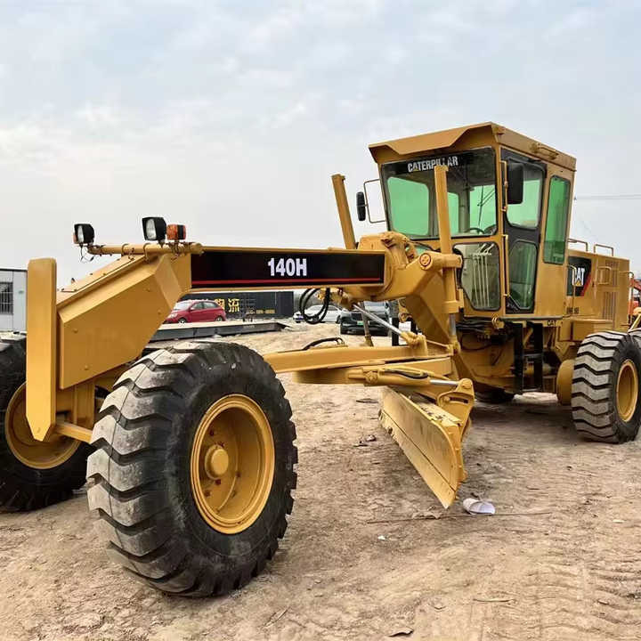 Used CAT 140H Motor Grader From Japan with Excellent Performance Caterpillar 140h in Good Condition for Sale - Ekskavatorius: foto 1 Used CAT 140H Motor Grader From Japan with Excellent Performance Caterpillar 140h in Good Condition for Sale - Ekskavatorius: foto 1