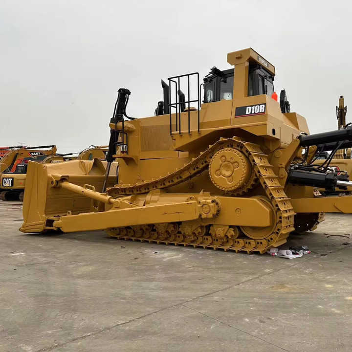Used CAT D10R New Model Bulldozer Second Hand Machine Popular Brand Cat Hydraulic Machinery - Buldozeris: foto 1 Used CAT D10R New Model Bulldozer Second Hand Machine Popular Brand Cat Hydraulic Machinery - Buldozeris: foto 1