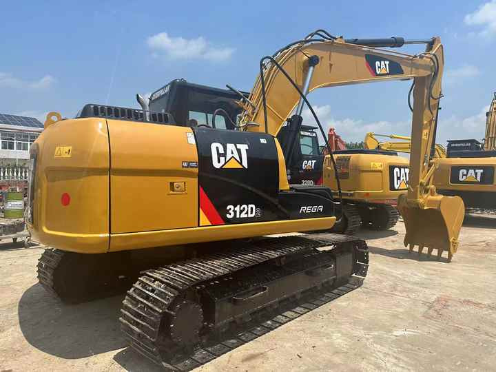 Used Caterpillar Cat312D2 Excavator Original Japan Heavy Machinery Caterpillar 312D2 Excavator for Sale - Vikšrinis ekskavatorius: foto 2 Used Caterpillar Cat312D2 Excavator Original Japan Heavy Machinery Caterpillar 312D2 Excavator for Sale - Vikšrinis ekskavatorius: foto 2