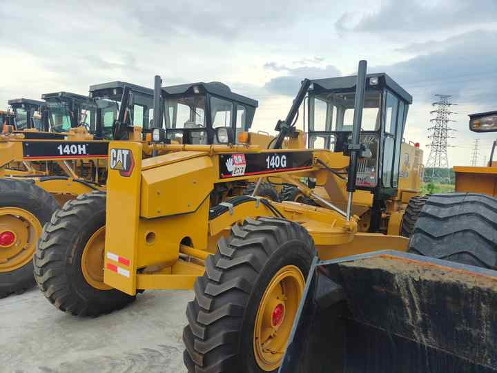 Used Construction Machinery Caterpillar 140G Grader Cat140G Wheeled Grader Cheap Price Hot Sale - Greideris: foto 2 Used Construction Machinery Caterpillar 140G Grader Cat140G Wheeled Grader Cheap Price Hot Sale - Greideris: foto 2