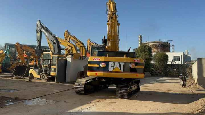 Used Digger CAT 325BL Construction Machinery Construction Digger Used CAT 325BL Cheap Excavator - Vikšrinis ekskavatorius: foto 2 Used Digger CAT 325BL Construction Machinery Construction Digger Used CAT 325BL Cheap Excavator - Vikšrinis ekskavatorius: foto 2