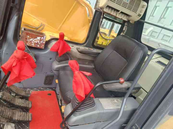 Used Digger DOOSAN DX55 Construction Machinery Construction Digger Used DOOSAN DX55 Cheap Excavator - Vikšrinis ekskavatorius: foto 5 Used Digger DOOSAN DX55 Construction Machinery Construction Digger Used DOOSAN DX55 Cheap Excavator - Vikšrinis ekskavatorius: foto 5