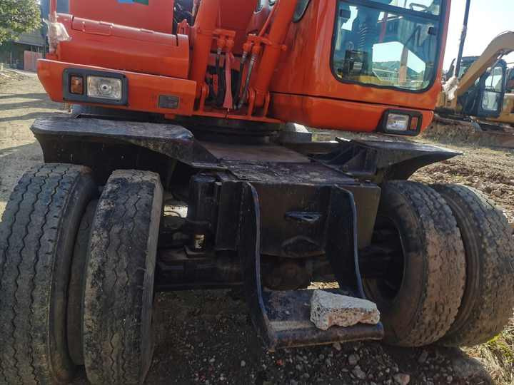 Used Digger Doosan Dh150w-7 Construction Machinery Construction Digger Used Doosan Dh150w-7 Cheap Excavator - Vikšrinis ekskavatorius: foto 3 Used Digger Doosan Dh150w-7 Construction Machinery Construction Digger Used Doosan Dh150w-7 Cheap Excavator - Vikšrinis ekskavatorius: foto 3