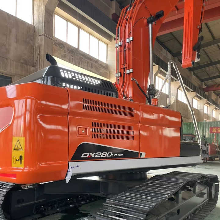 Used Excavator Doosan DX260LC-9 Excavators Mini Equipment Earth Moving Machinery Doosan Digger Excavator for Sale - Ekskavatorius: foto 4 Used Excavator Doosan DX260LC-9 Excavators Mini Equipment Earth Moving Machinery Doosan Digger Excavator for Sale - Ekskavatorius: foto 4