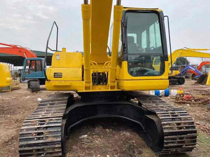 Used Good Quality Japan Original PC200-7 in Good Condition PC200-7 Komatsu - Vikšrinis ekskavatorius: foto 4 Used Good Quality Japan Original PC200-7 in Good Condition PC200-7 Komatsu - Vikšrinis ekskavatorius: foto 4
