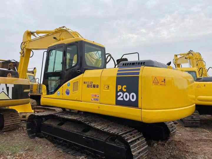 Used Good Quality Japan Original PC200-7 in Good Condition PC200-7 Komatsu - Vikšrinis ekskavatorius: foto 2 Used Good Quality Japan Original PC200-7 in Good Condition PC200-7 Komatsu - Vikšrinis ekskavatorius: foto 2