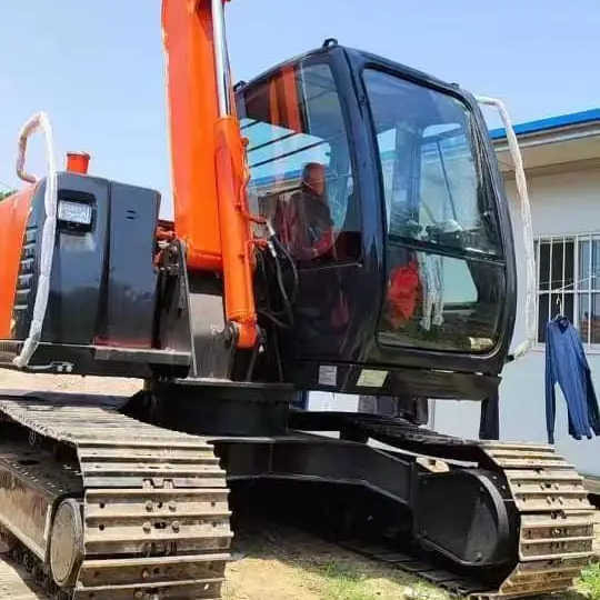 Used Hitachi Excavator ZX70 7ton Japan Import Second Hand Small Crawler ZX70 Excavator for Sale - Vikšrinis ekskavatorius: foto 1 Used Hitachi Excavator ZX70 7ton Japan Import Second Hand Small Crawler ZX70 Excavator for Sale - Vikšrinis ekskavatorius: foto 1