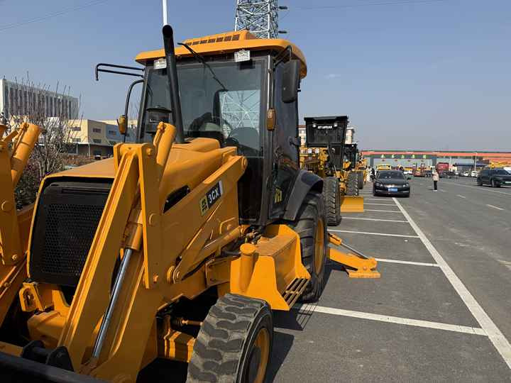 Used Hydraulic Backhoe Loader JCB3CX 7t in Good Condition Cheap Price in Stock Jcb 3cx 4cx 4cx Loader in Hefei for Sale - Ekskavatorius-krautuvas: foto 3 Used Hydraulic Backhoe Loader JCB3CX 7t in Good Condition Cheap Price in Stock Jcb 3cx 4cx 4cx Loader in Hefei for Sale - Ekskavatorius-krautuvas: foto 3