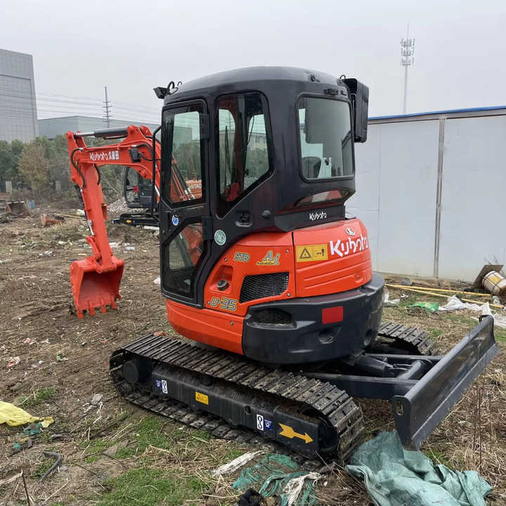 Used KUBOTA U35-5 Model Excavator Second Hand Machine Popular Brand JAPAN KUBOTA Hydraulic Machinery - Mini ekskavatorius: foto 1 Used KUBOTA U35-5 Model Excavator Second Hand Machine Popular Brand JAPAN KUBOTA Hydraulic Machinery - Mini ekskavatorius: foto 1