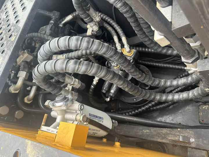 Used Original Volvo EC140 Excavator on Sale - Ekskavatorius: foto 2 Used Original Volvo EC140 Excavator on Sale - Ekskavatorius: foto 2