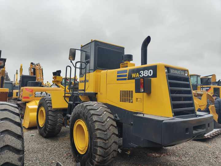 Used komatsu WA380-3 Wheel Loader Hot Sale Original Japan Brand Koamtsu Wheel Loader for Sale - Ratinis krautuvas: foto 2 Used komatsu WA380-3 Wheel Loader Hot Sale Original Japan Brand Koamtsu Wheel Loader for Sale - Ratinis krautuvas: foto 2